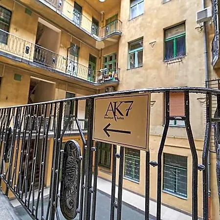 Ak7 Boutique בודפשט